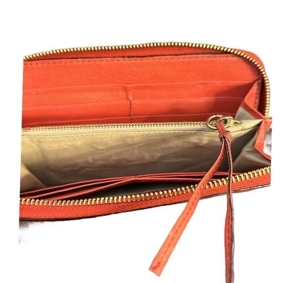 Authentic Chloe, Metallic Copper Zippy Long Wallet 7in x 4in - Picture 7 of 9